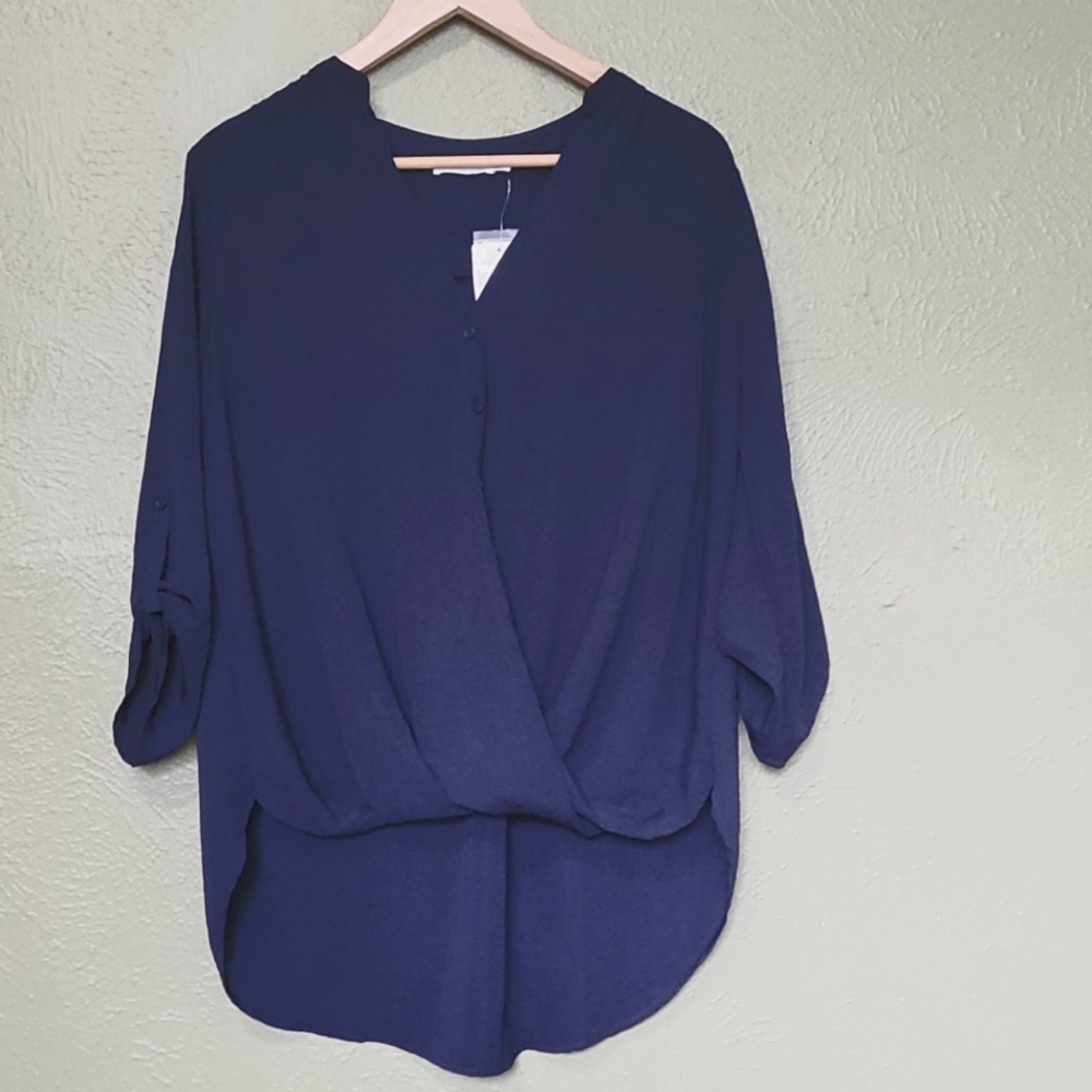 LUSH - Blue navy blouse 👚